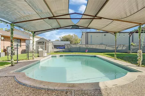 1229 Dove St, Houston, TX 77015