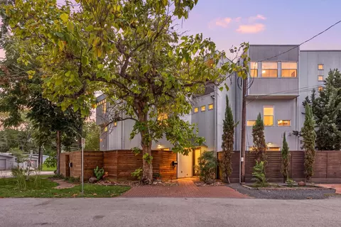 5503 Blossom St, Houston, TX 77007