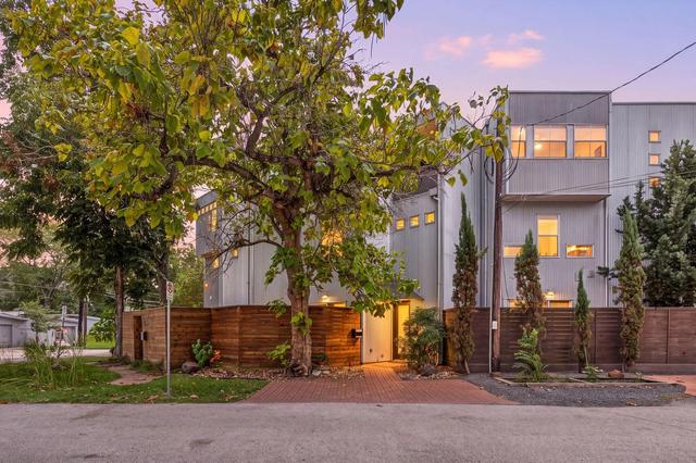 5503 Blossom St, Houston, TX 77007