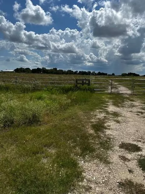 tbd Fm 1994 Rd, Guy, TX 77444 photo 2