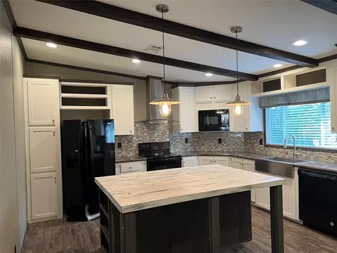 20615 Lazy Creek Dr, New Caney, TX 77357