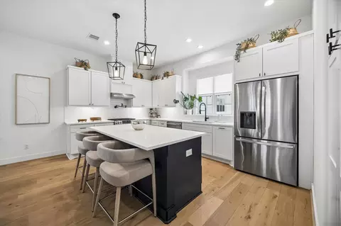 956 Dunleigh Meadows Ln, Houston, TX 77055