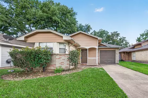 9231 Rippling Fields Dr, Houston, TX 77064