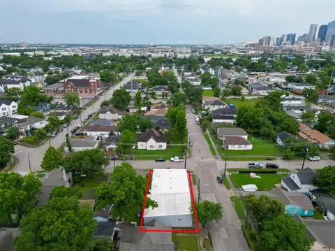 2102 Common St, Houston, TX 77009 photo 21