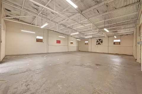 2102 Common St, Houston, TX 77009 photo 4
