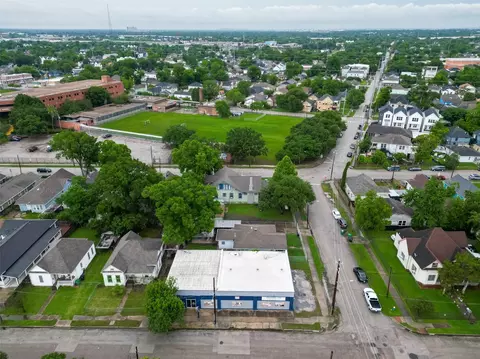 2102 Common St, Houston, TX 77009 photo 15