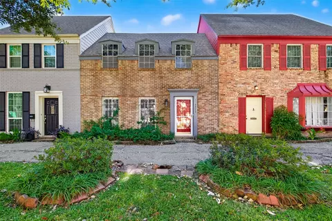 5204 Arboles Dr #B, Houston, TX 77035