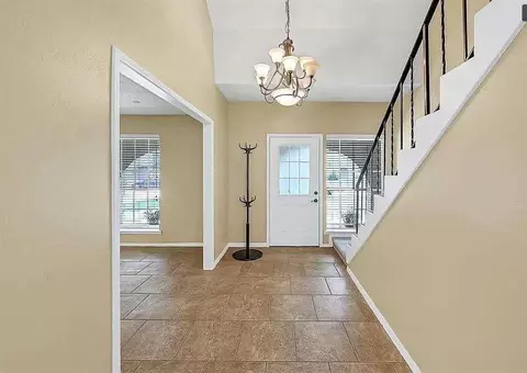 9611 Crail Dr, Spring, TX 77379 photo 2