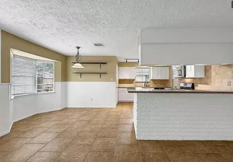 9611 Crail Dr, Spring, TX 77379 photo 5
