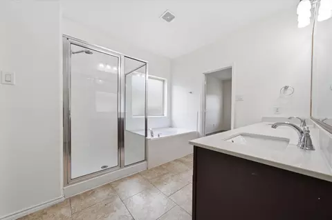 Bath - 4002 Nestra Dr, Katy, TX 77493 photo 1 of 4