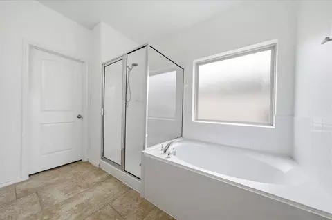 Bath - 4002 Nestra Dr, Katy, TX 77493 photo 2 of 4