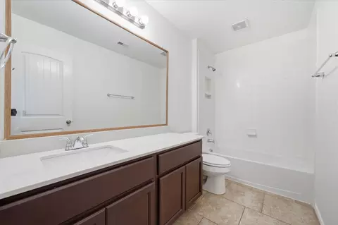 Bath - 4002 Nestra Dr, Katy, TX 77493 photo 3 of 4