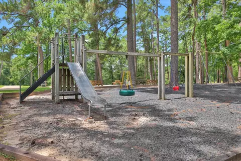 77 S Pine Harbour Dr, Coldspring, TX 77331 photo 11