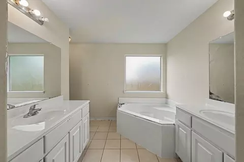Bath - 4619 Comal River Loop, Spring, TX 77386 photo 2 of 3