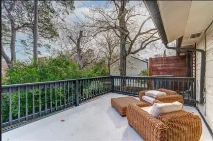 775 Worthshire St, Houston, TX 77008