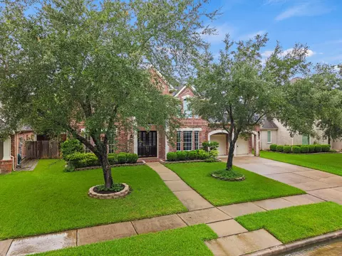 7122 Tessa Lakes Ct, Sugar Land, TX 77479