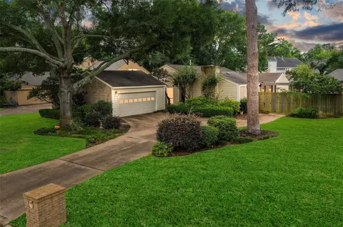 14811 Royal Birkdale St, Houston, TX 77095