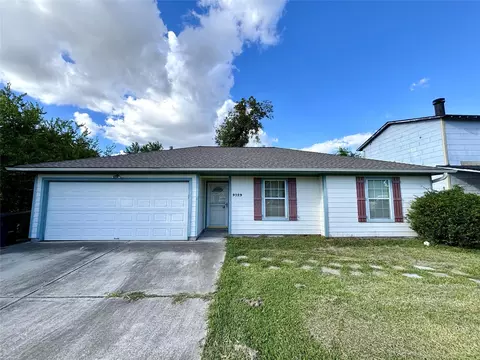9329 Intervale St, Houston, TX 77075