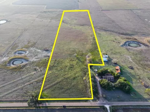5895 Farek-loth Rd, Schulenburg, TX 78956
