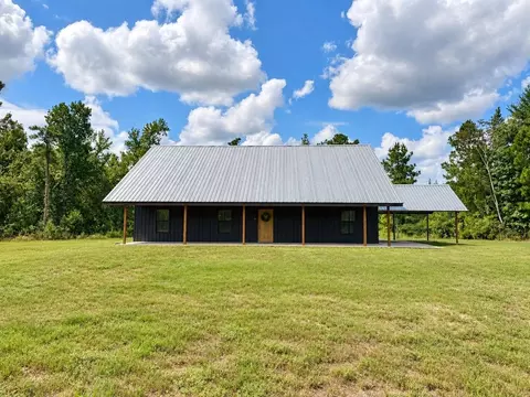292 Bill Stickley Rd, Zavalla, TX 75980