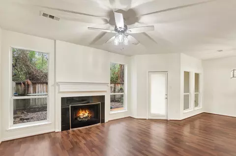 100 Piper Trce, The Woodlands, TX 77381