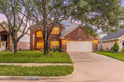 5119 Silver Oak Dr, Pasadena, TX 77505