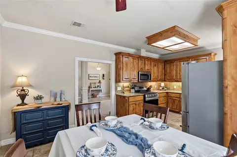 Dining - 2700 Hickory Ct, Bryan, TX 77808 photo 2 of 2