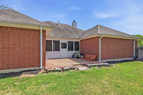 Exterior - 2700 Hickory Ct, Bryan, TX 77808 photo 6 of 7