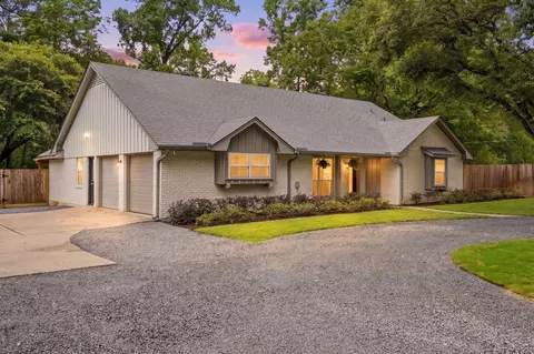 Exterior - 4003 Mossy Oaks Rd E, Spring, TX 77389 photo 4 of 7