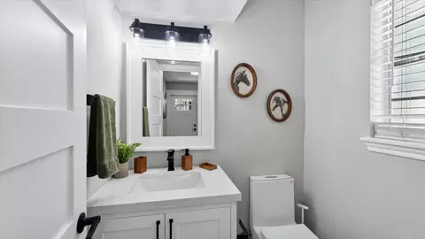 Bath - 6310 Hickorycrest Dr, Spring, TX 77389 photo 1 of 7