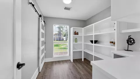 Entry Way - 6310 Hickorycrest Dr, Spring, TX 77389 photo 5 of 5