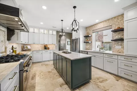 Kitchen - 10102 Kielder Pointe Dr, Spring, TX 77379 photo 2 of 3