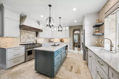 Kitchen - 10102 Kielder Pointe Dr, Spring, TX 77379 photo 3 of 3