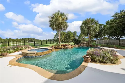 Exterior - 10102 Kielder Pointe Dr, Spring, TX 77379 photo 6 of 6