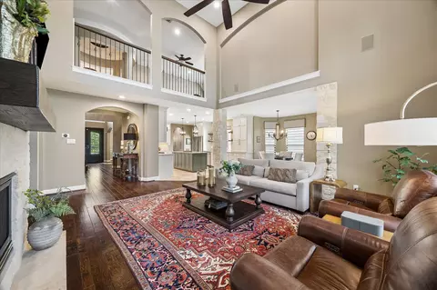 Living - 10102 Kielder Pointe Dr, Spring, TX 77379 photo 4 of 5