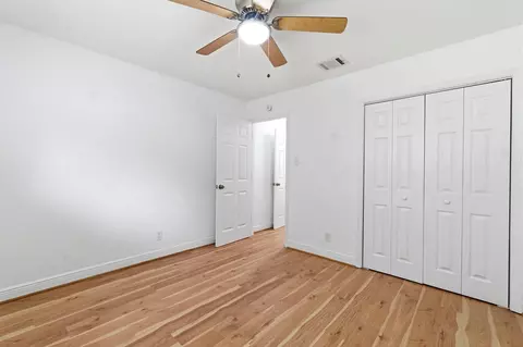Bedroom - 5323 Mossgrey Ln, Spring, TX 77373 photo 5 of 5
