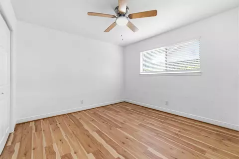 Bedroom - 5323 Mossgrey Ln, Spring, TX 77373 photo 2 of 5