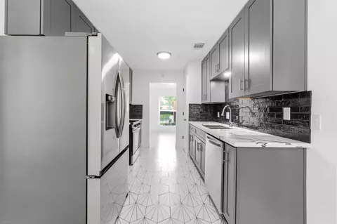 Kitchen - 5323 Mossgrey Ln, Spring, TX 77373 photo 2 of 2