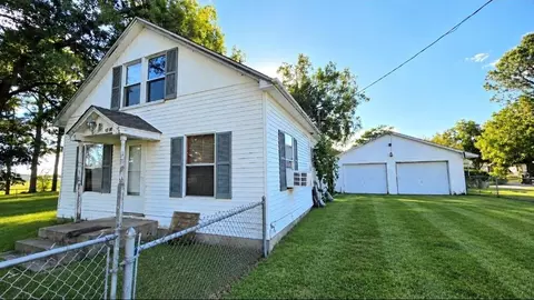 4206 Sycamore Ave, Bay City, TX 77414