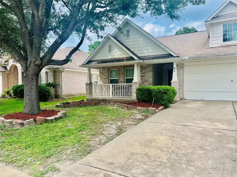 9414 Glendown Ln, Houston, TX 77070