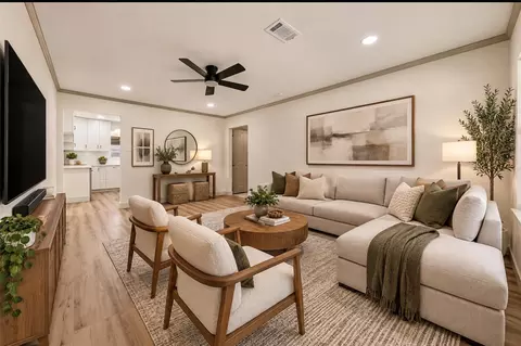 6638 Thornwall St, Houston, TX 77092
