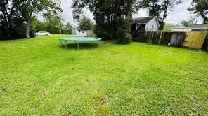 305 E Defee Ave, Baytown, TX 77520