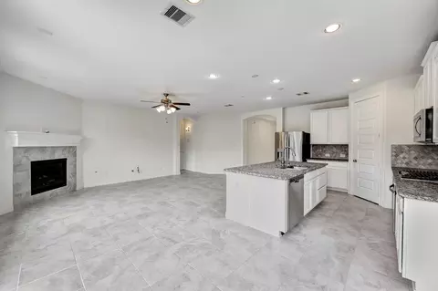 Living - 22610 Cutter Mill Dr, Spring, TX 77389 photo 3 of 3