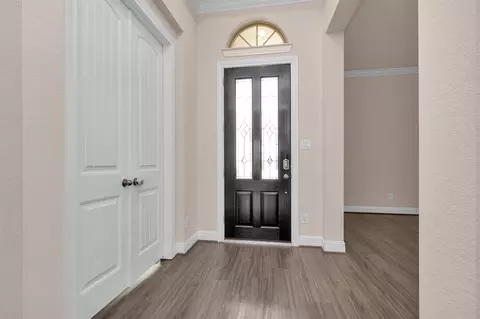 Entry Way - 20707 Stillhaven Rd, Spring, TX 77379 photo 2 of 4