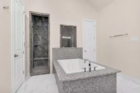 Bath - 20707 Stillhaven Rd, Spring, TX 77379 photo 2 of 4