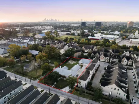 941 Judiway St, Houston, TX 77018
