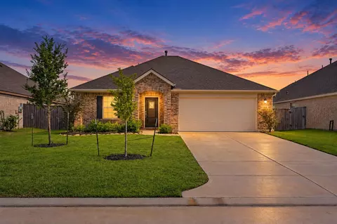 7526 Greenbriar Canyon Ln, Katy, TX 77493
