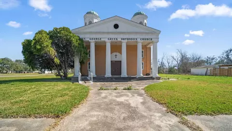 3146 Thomas Blvd, Port Arthur, TX 77642