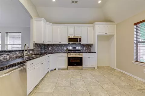 Kitchen - 1438 Meadowhigh Ln, Spring, TX 77373 photo 1 of 6