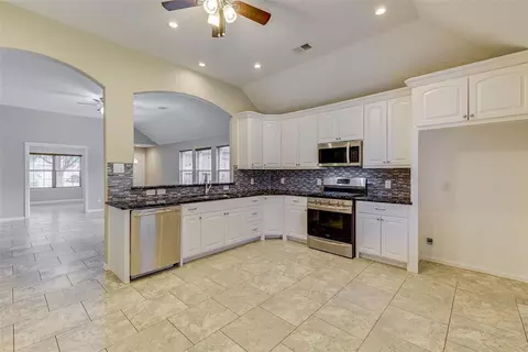 Kitchen - 1438 Meadowhigh Ln, Spring, TX 77373 photo 2 of 6